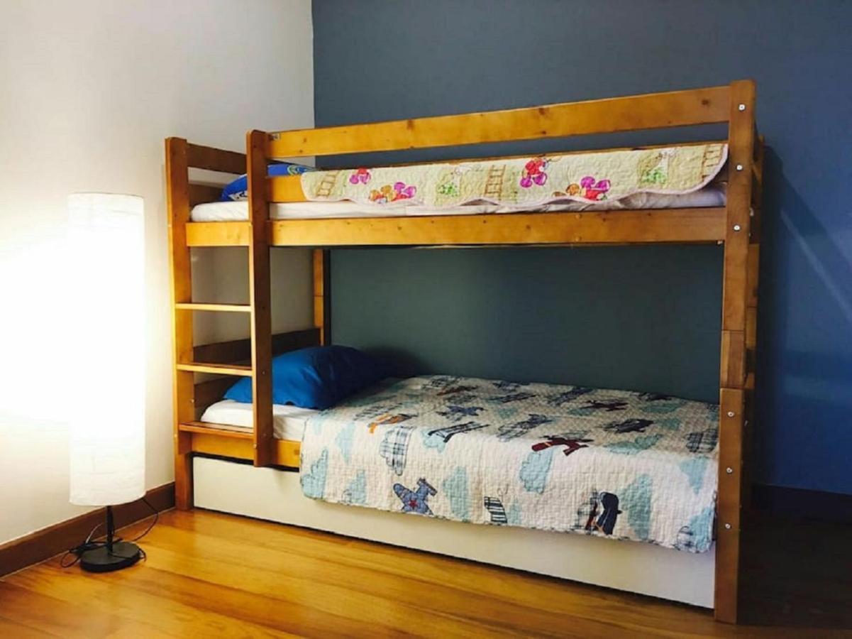 Experience The Coast - Hostahome Suites At Paragon Residence Near Downtown ジョホールバル エクステリア 写真