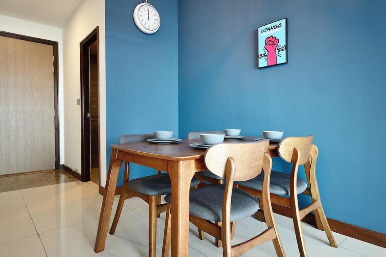 Experience The Coast - Hostahome Suites At Paragon Residence Near Downtown ジョホールバル エクステリア 写真